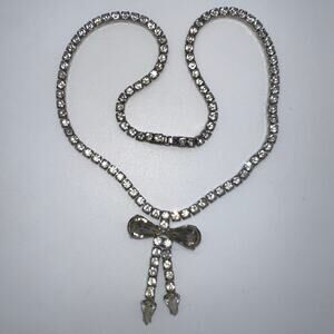 Vintage 1940s silver tone clear glass rhinestones bow fringe 15" necklace
